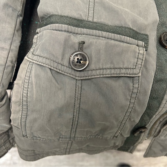 TNA Platoon jacket, Size S
Khakhi green - Picture 8 of 10